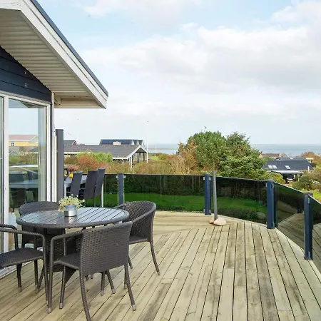 度假居 Three-bedroom In 6