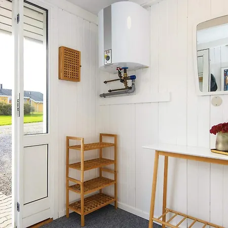Three-bedroom In 6
